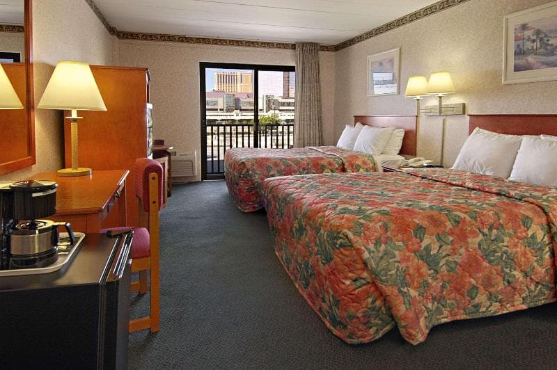 Days Inn by Wyndham Atlantic City Beachblock 5