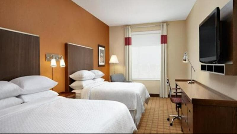 Four Points by Sheraton Edmonton International Airport 3