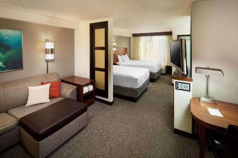 Hyatt Place Atlanta/Alpharetta/North Point Mall 5