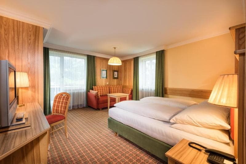 Kurhotel Osterreichischer Hof 5