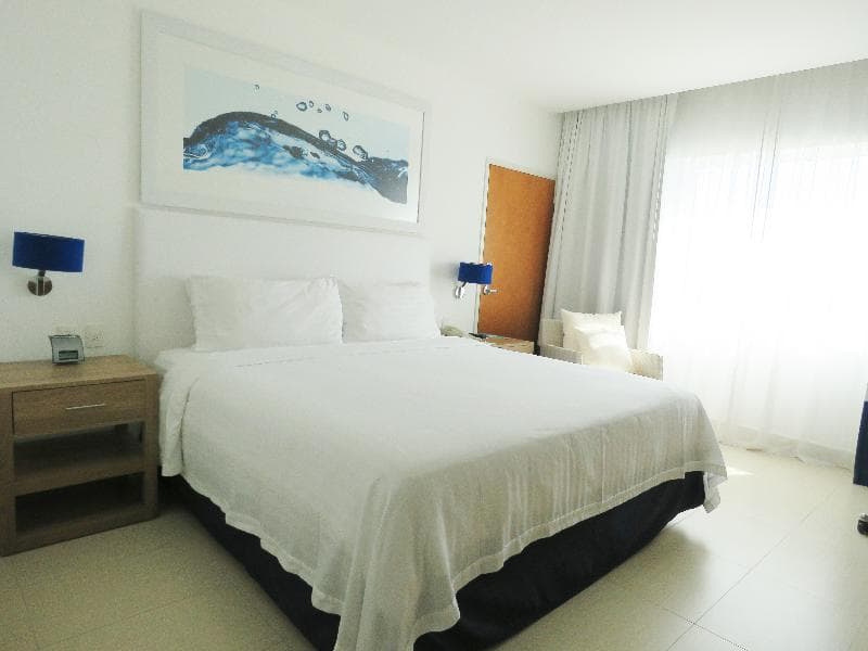 Holiday Inn Acapulco La Isla 2
