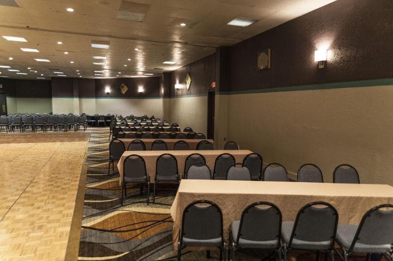 Fifth Season Inn & Suites 4