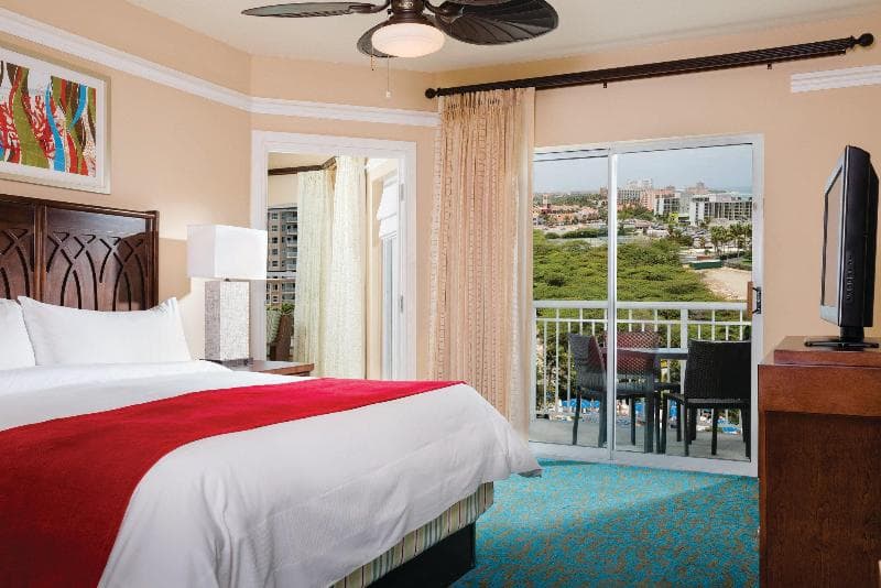 Marriott's Aruba Surf Club 4