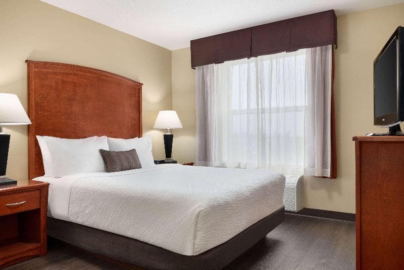 Days Inn & Suites by Wyndham Sherwood Park Edmonton 5