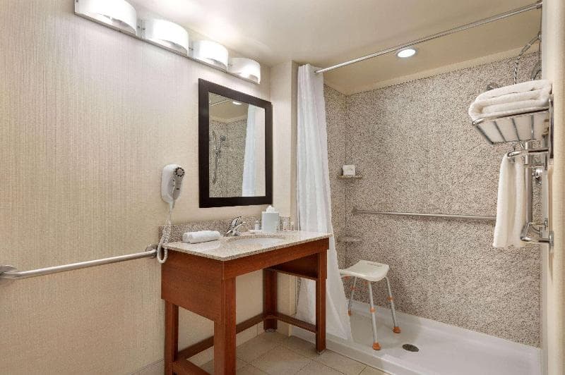 Days Inn & Suites by Wyndham Sherwood Park Edmonton 4