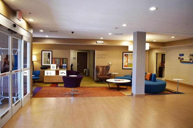 Fairfield Inn & Suites Albuquerque Airport 5