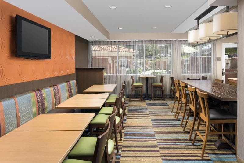Fairfield Inn & Suites Albuquerque Airport 3
