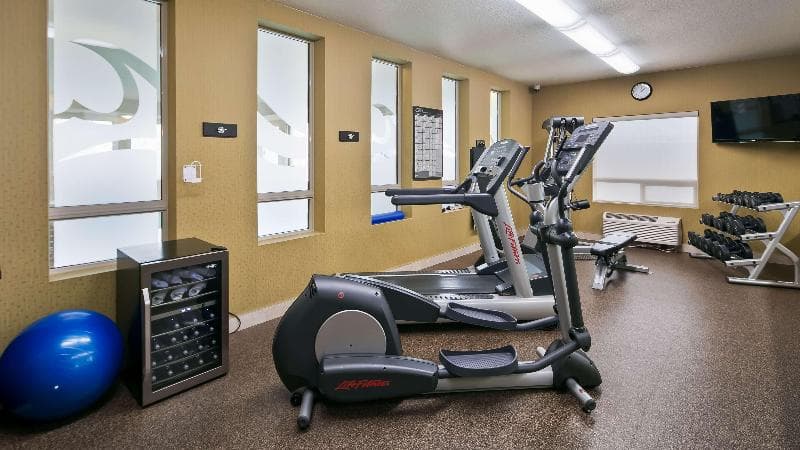 Best Western Plus Sherwood Park Inn & Suites 2