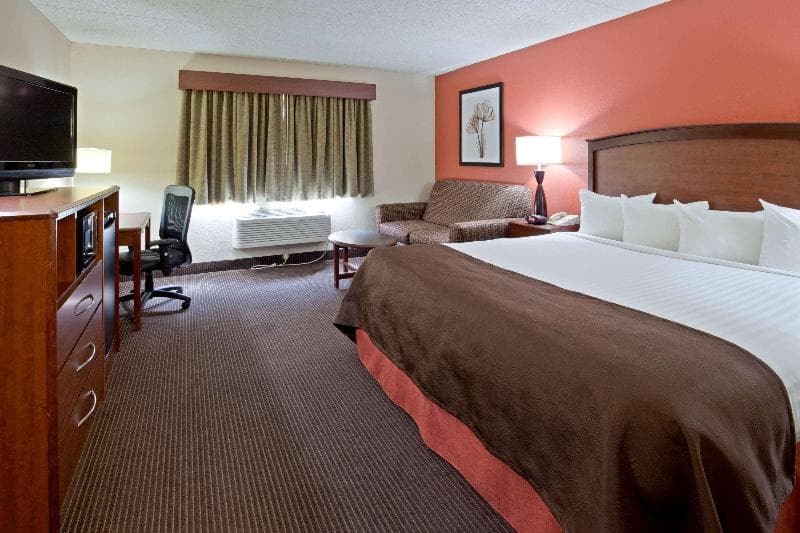 AmericInn by Wyndham Albert Lea 4