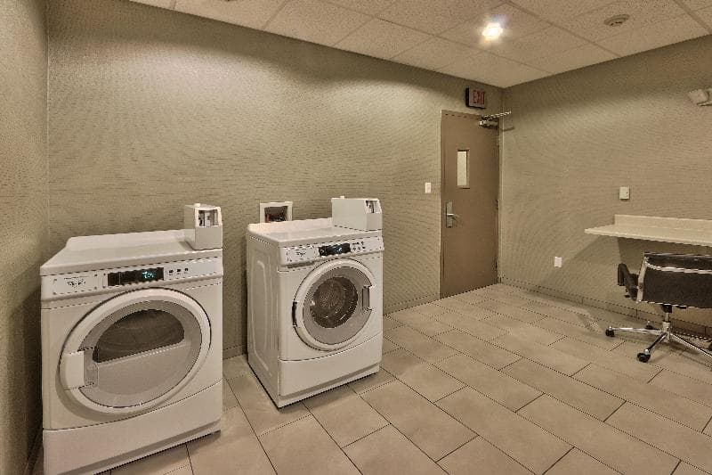 Holiday Inn Hotel & Suites Albuquerque-North I-25 2