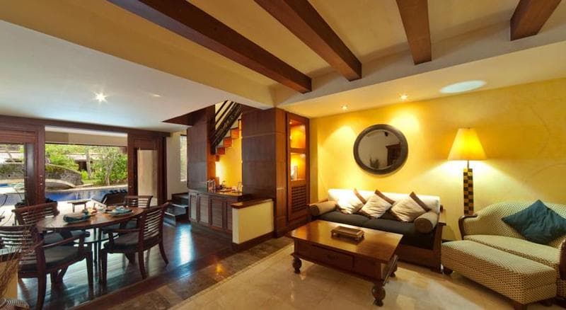 Pool Villa Club Senggigi Lombok 1