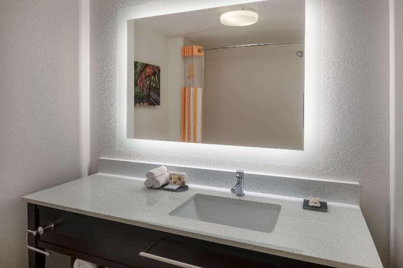 La Quinta Inn & Suites by Wyndham Atlanta Douglasville 5