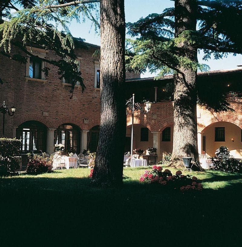 Villa Pambuffetti main
