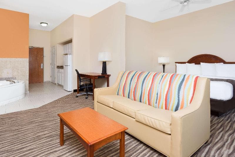 Baymont by Wyndham Augusta Riverwatch photo 1