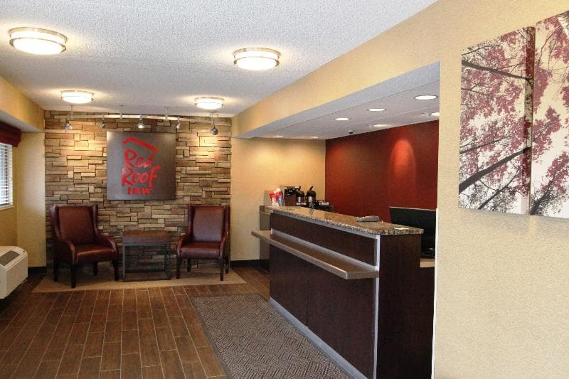 Red Roof Inn Albany Airport 3
