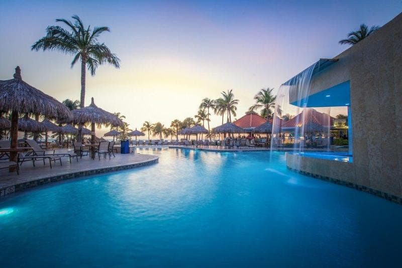 Playa Linda Beach Resort photo 1