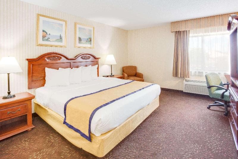 Baymont by Wyndham Kalamazoo photo 1