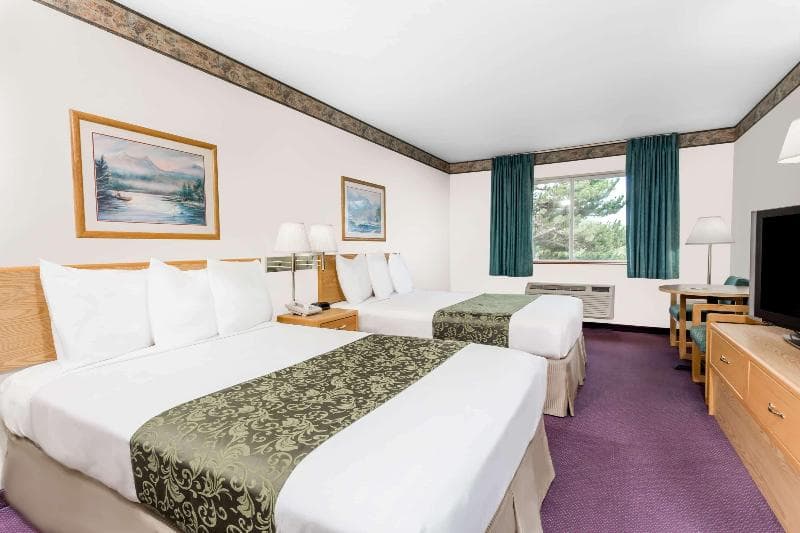 Days Inn By Wyndham Ocean Shores 4