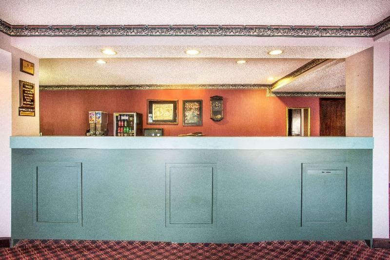Super 8 By Wyndham Griffin 5