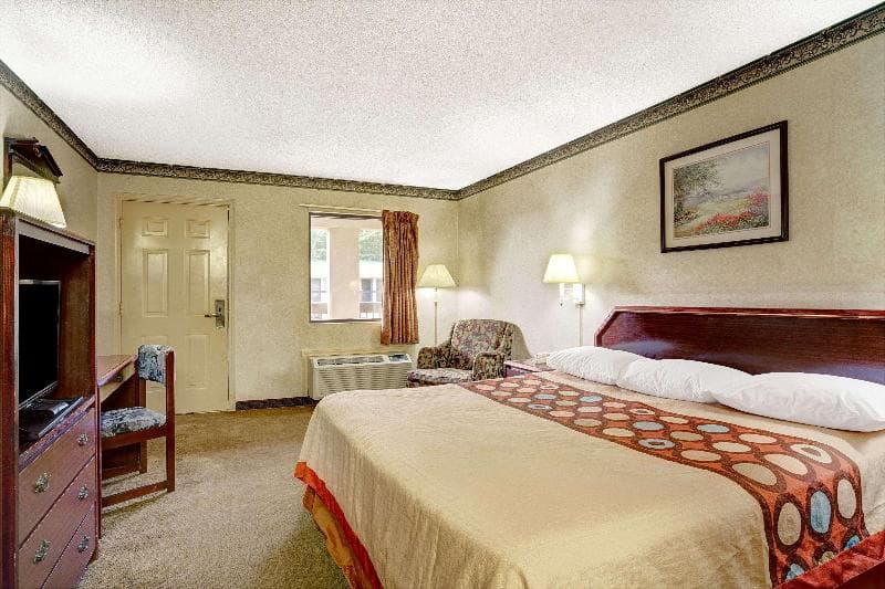 Super 8 By Wyndham Griffin 2