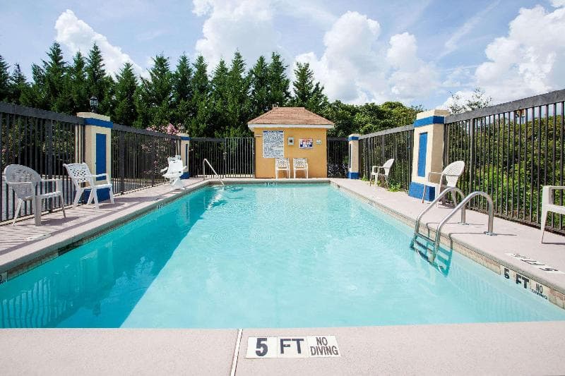 Days Inn By Wyndham Covington 5