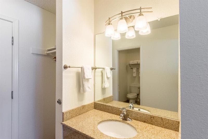 Motel 6 Astoria 5