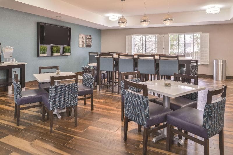 La Quinta Inn and Suites Atlanta South Newnan 3