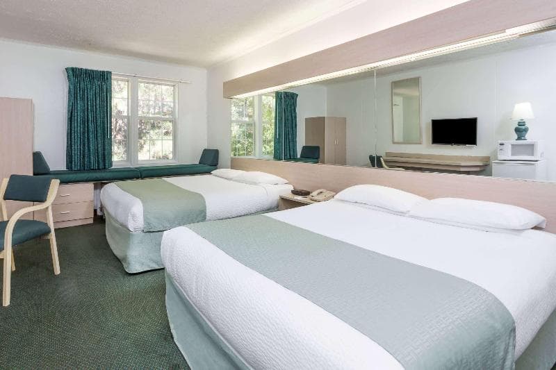 Microtel Inn & Suites By Wyndham Athens 3