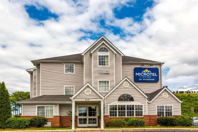 Microtel Inn & Suites by Wyndham Norcross 3