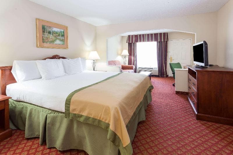 Baymont By Wyndham Covington 5