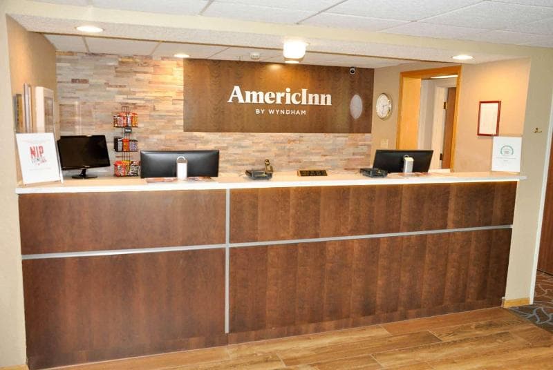 AmericInn by Wyndham Clear Lake 2