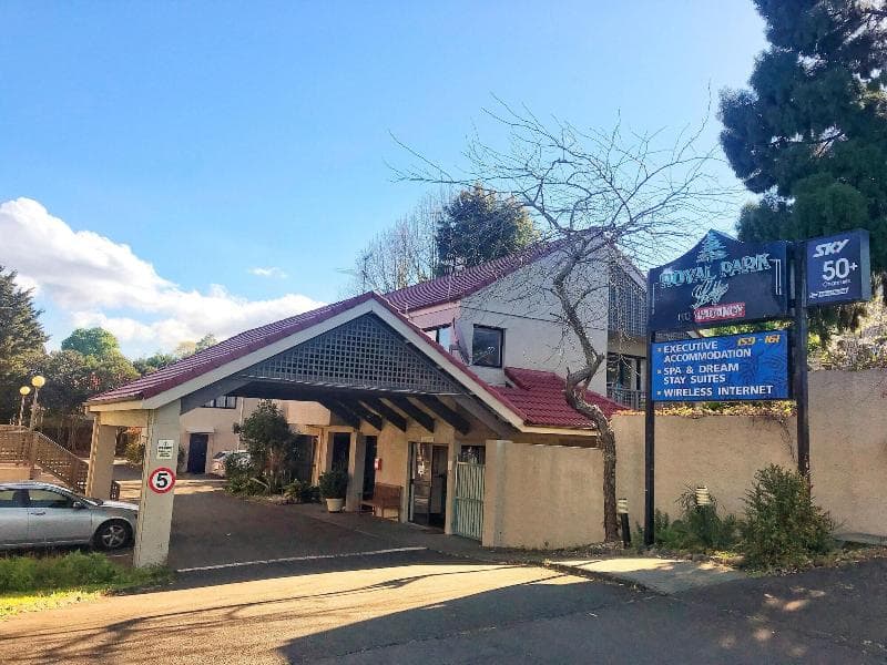 Royal Park Lodge 4