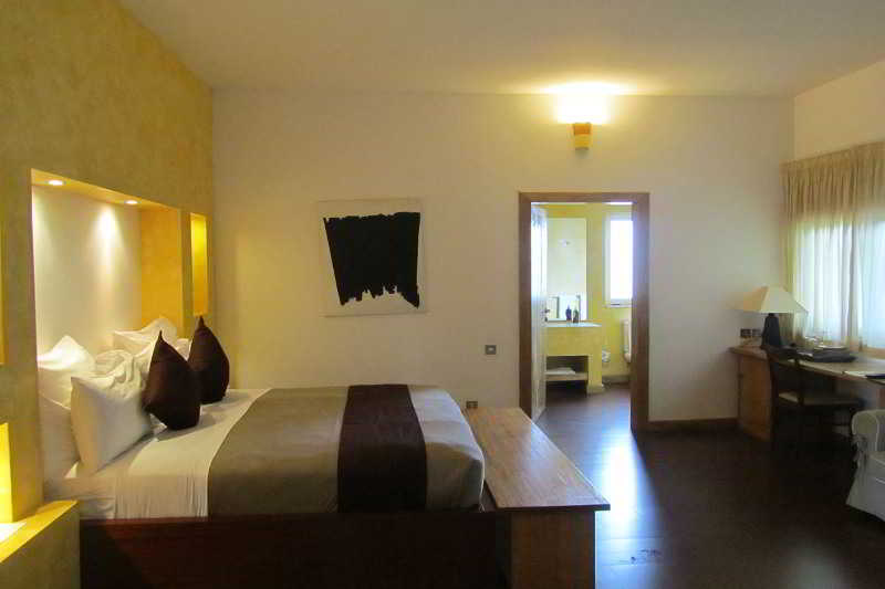 La Villa Boutique Hotel 3
