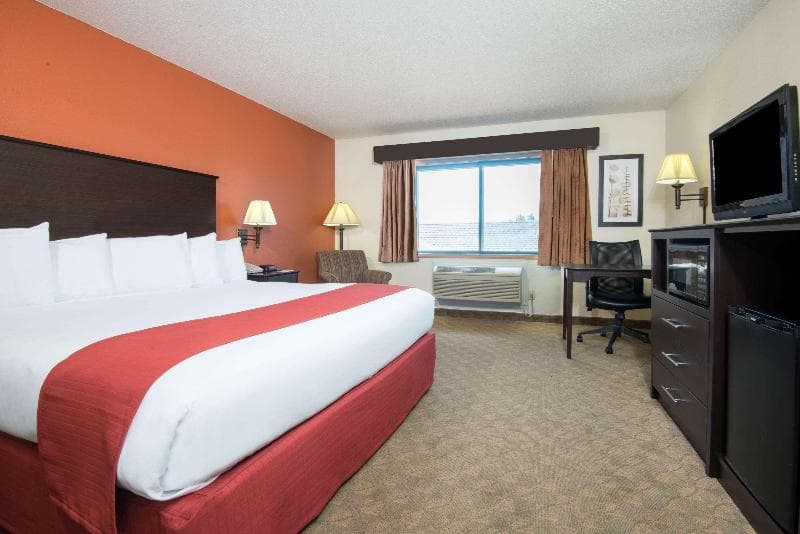 AmericInn by Wyndham Ames 3