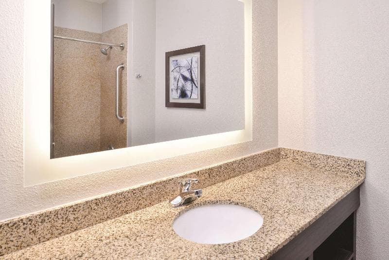 La Quinta Inn & Suites by Wyndham Abilene Mall 4