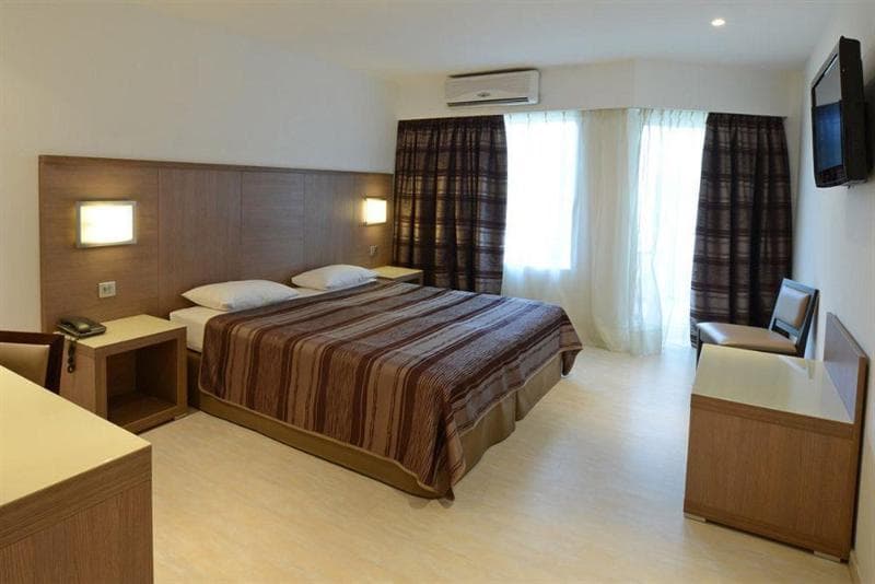 Calvi Hôtel 2