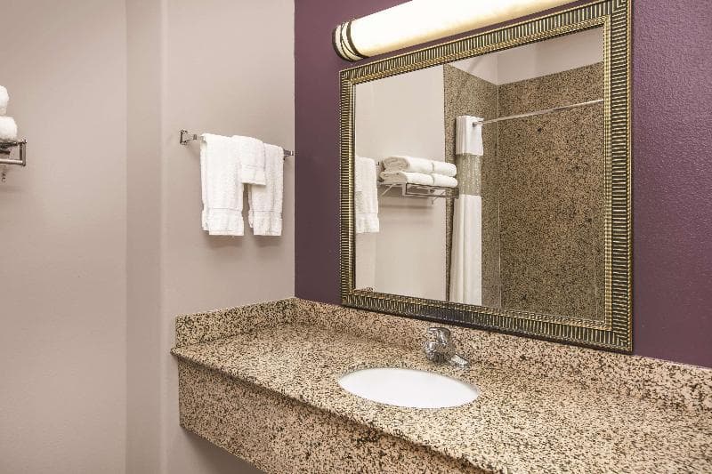La Quinta Inn & Suites by Wyndham Brownwood 4
