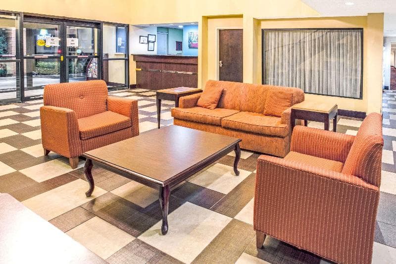 Clarion Pointe Atlanta Airport College Park 5