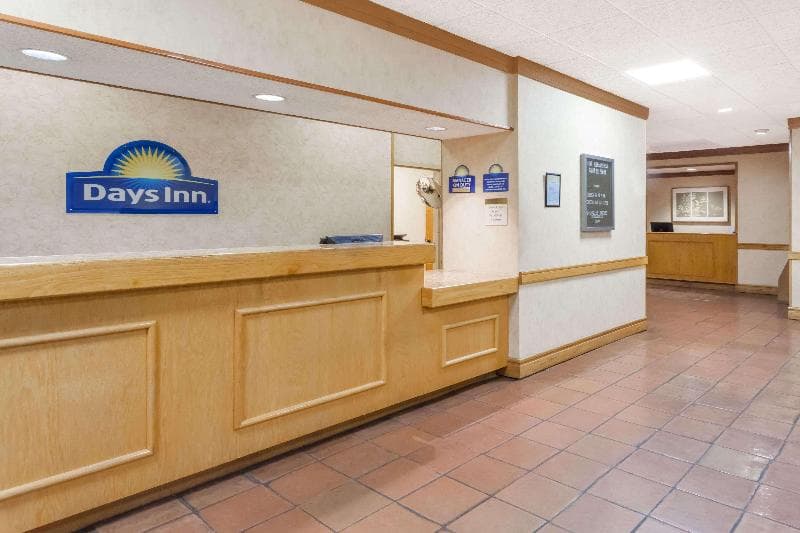 Days Inn By Wyndham Seguin 3