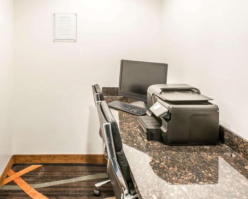 Quality Inn & Suites main