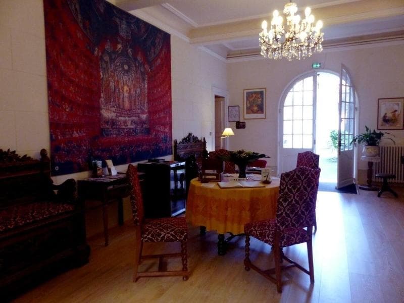 Hotel Du Fiacre main