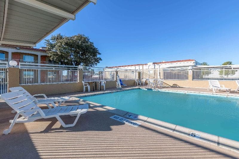 Super 8 By Wyndham Abilene North 5