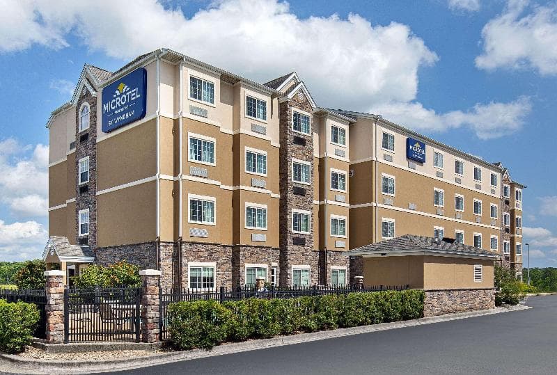 Microtel Inn & Suites by Wyndham Opelika 1