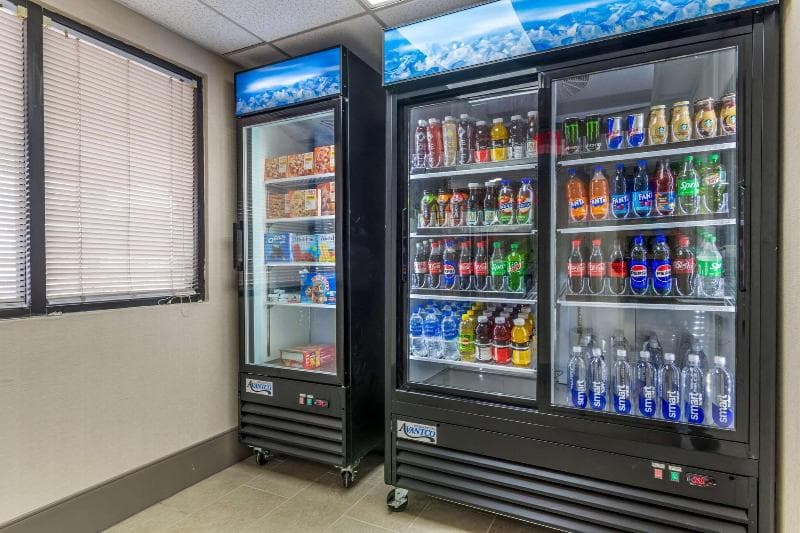 Country Inn & Suites by Radisson, Atlanta Airport South, GA 4