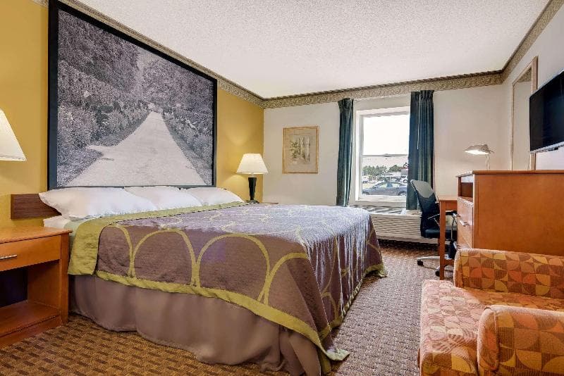 Super 8 by Wyndham Allentown 3