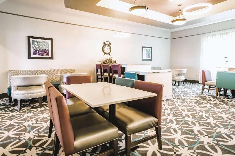 La Quinta Inn & Suites by Wyndham Dumas 3