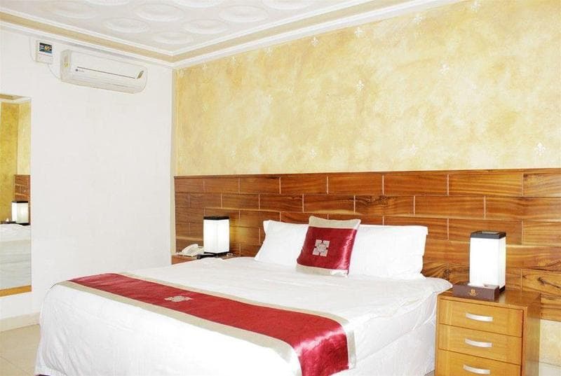 Airport West Hotel 2