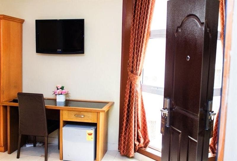 Airport West Hotel 3