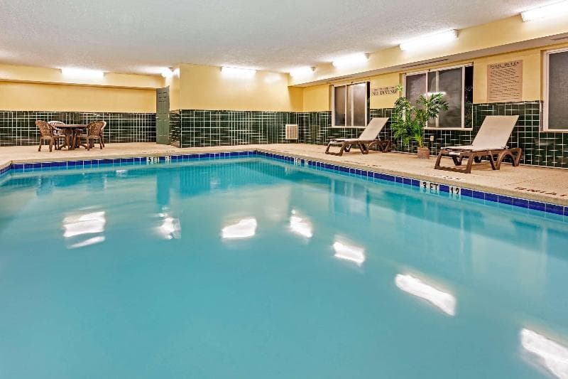 Country Inn & Suites by Radisson, Augusta at I-20, GA 5