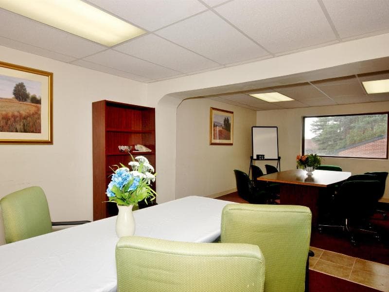 Country Hearth Inn & Suites Atlanta / Marietta And 3